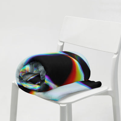Jargon Kuscheldecke von NiZED als Kuscheldecke, Home Statement und Geschenkidee