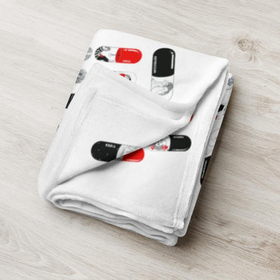 Capsule Kuscheldecke von NiZED als Kuscheldecke, Home Statement und Geschenkidee