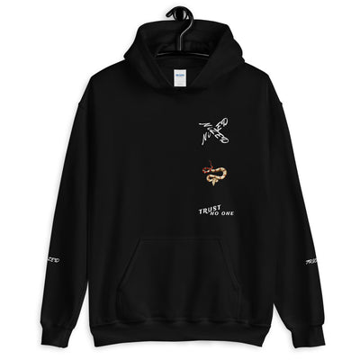 Trust Hoodie von NiZED als Streetwear Hoodie, Rave Hoodie und provokantes Outfit Ansicht 7