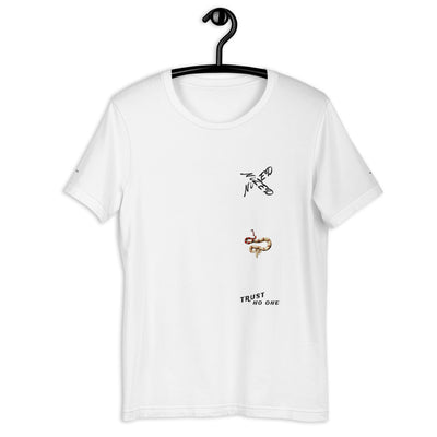 Trust Tshirt von NiZED als Statement T-Shirt, Dark Streetwear Shirt und provokantes Outfit